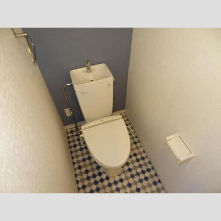 トイレ メゾンフルール榴岡