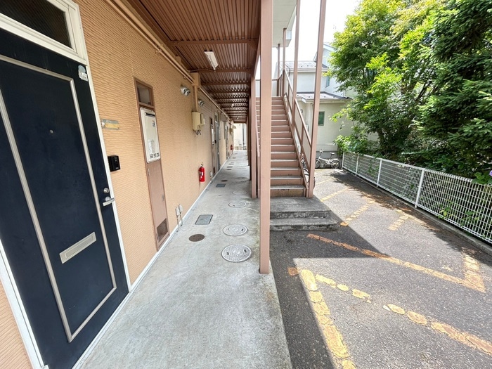 エントランス部分 ファミール木ノ下