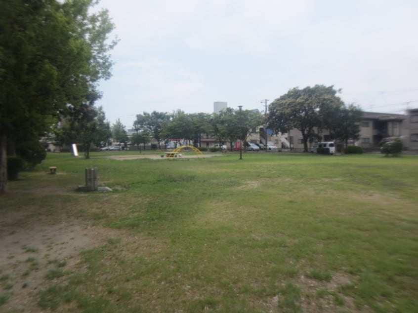 上田子公園(公園)まで20m エクセルディアコート