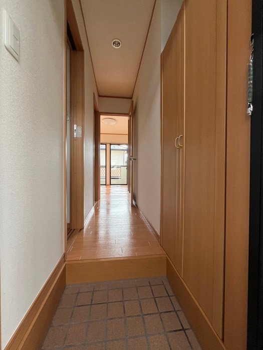 廊下 シャルマン