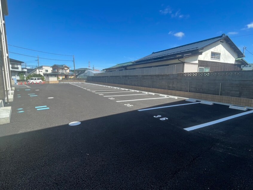 駐車場 APTセレーナA棟