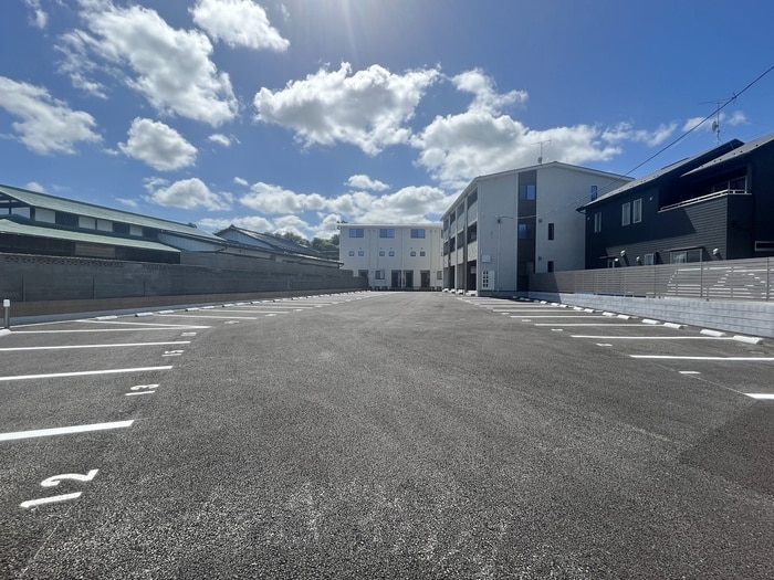 駐車場 APTセレーナB棟
