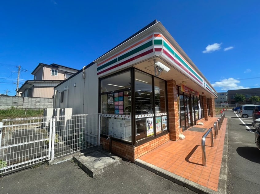 セブンイレブン富谷太子堂店(コンビニ)まで100m APTセレーナB棟