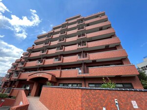 ﾗｲｵﾝｽﾞｽﾃｰｼｮﾝﾌﾟﾗｻﾞ津々美（808）