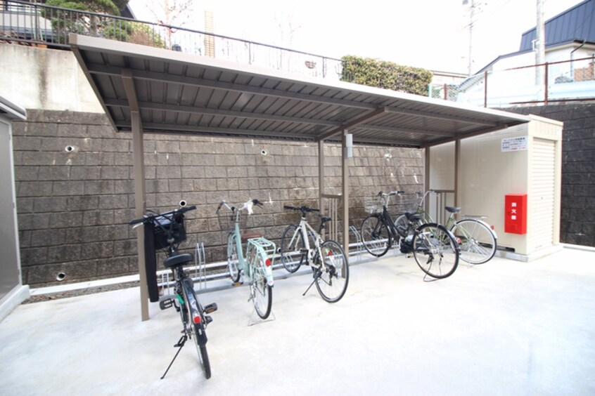 駐輪場 ハイブリッジ恵和町