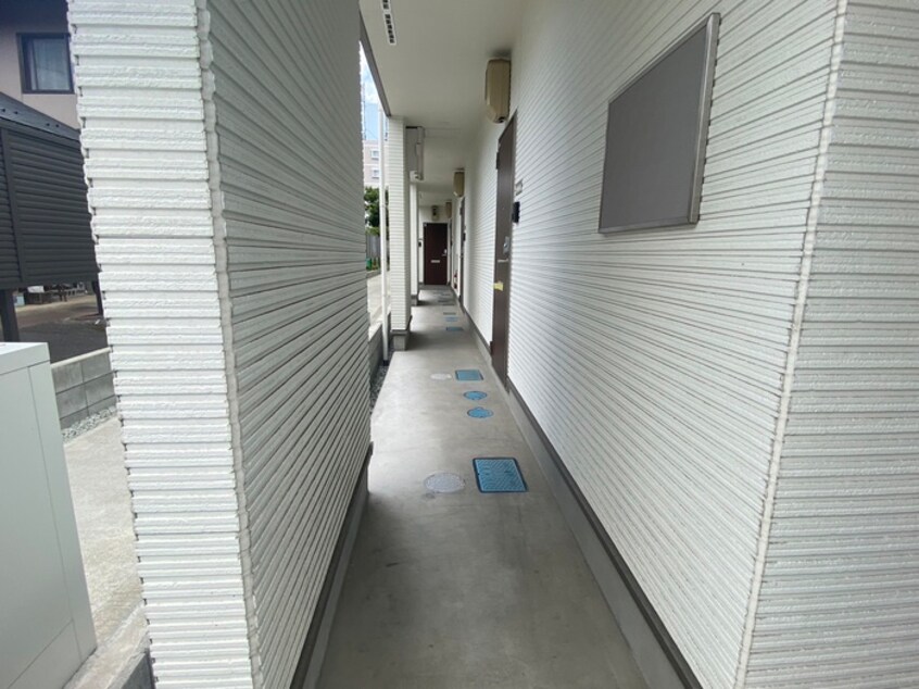 エントランス部分 ハーモニーテラス三百人町Ⅲ