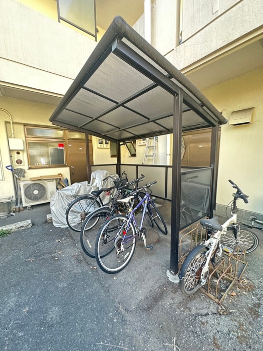 駐輪場 コーポ新陽