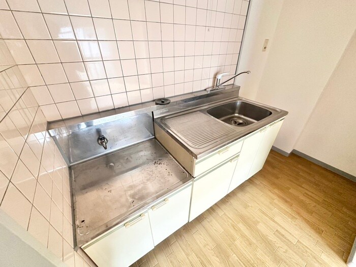 キッチン アウラ8