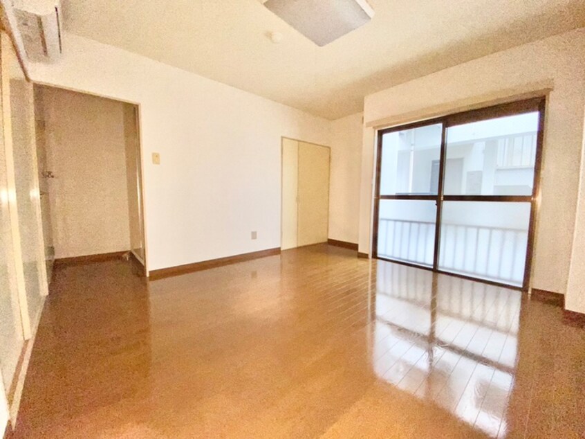 居室 ジュネパレス