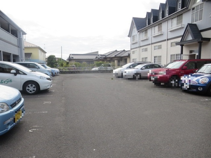 駐車場 ﾎﾜｲﾄｷｬｯｽﾙ蒲町ﾋﾞﾚｼﾞA棟