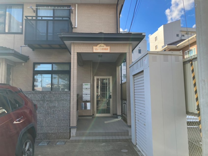 エントランス部分 セレーユ宮城野