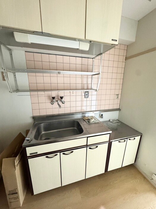 キッチン 服部ビル