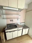 キッチン 服部ビル