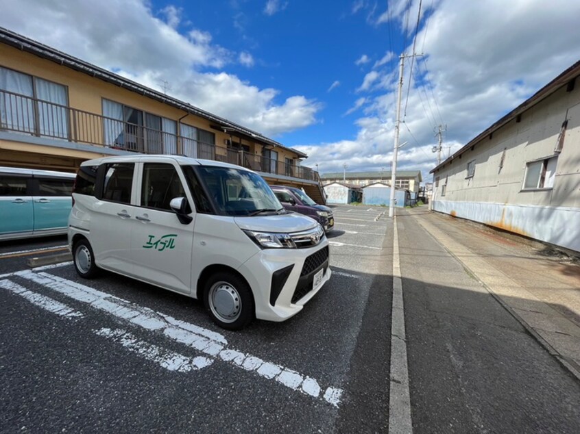 駐車場 ハニーハウス