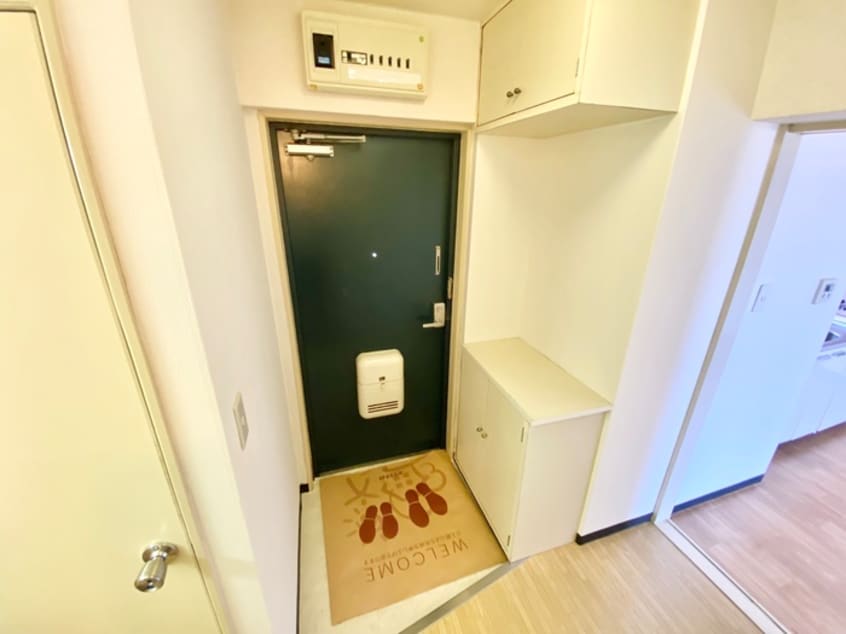 玄関 グレース・オノ