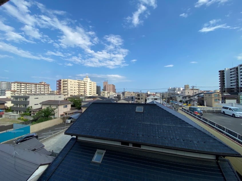 室内からの展望 グレース・オノ