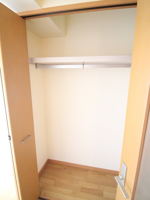 収納 グレ－ス萩野町