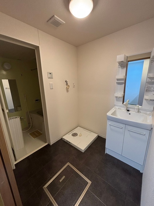 居室 フラッツ市名坂