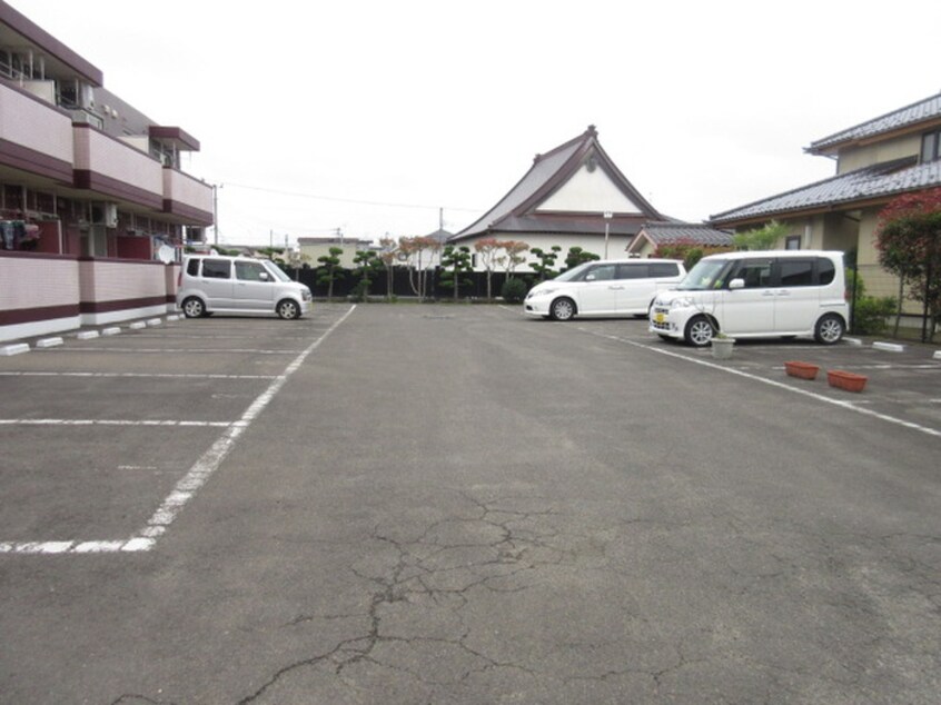 駐車場 アイックス今泉