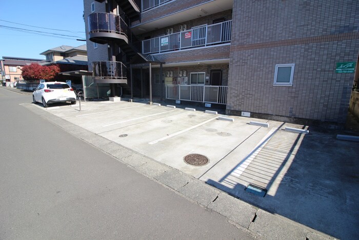 駐車場 ヴィラ・エクシード