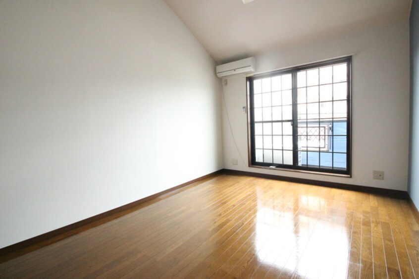 居室 アヴァンセ富沢南壱番館