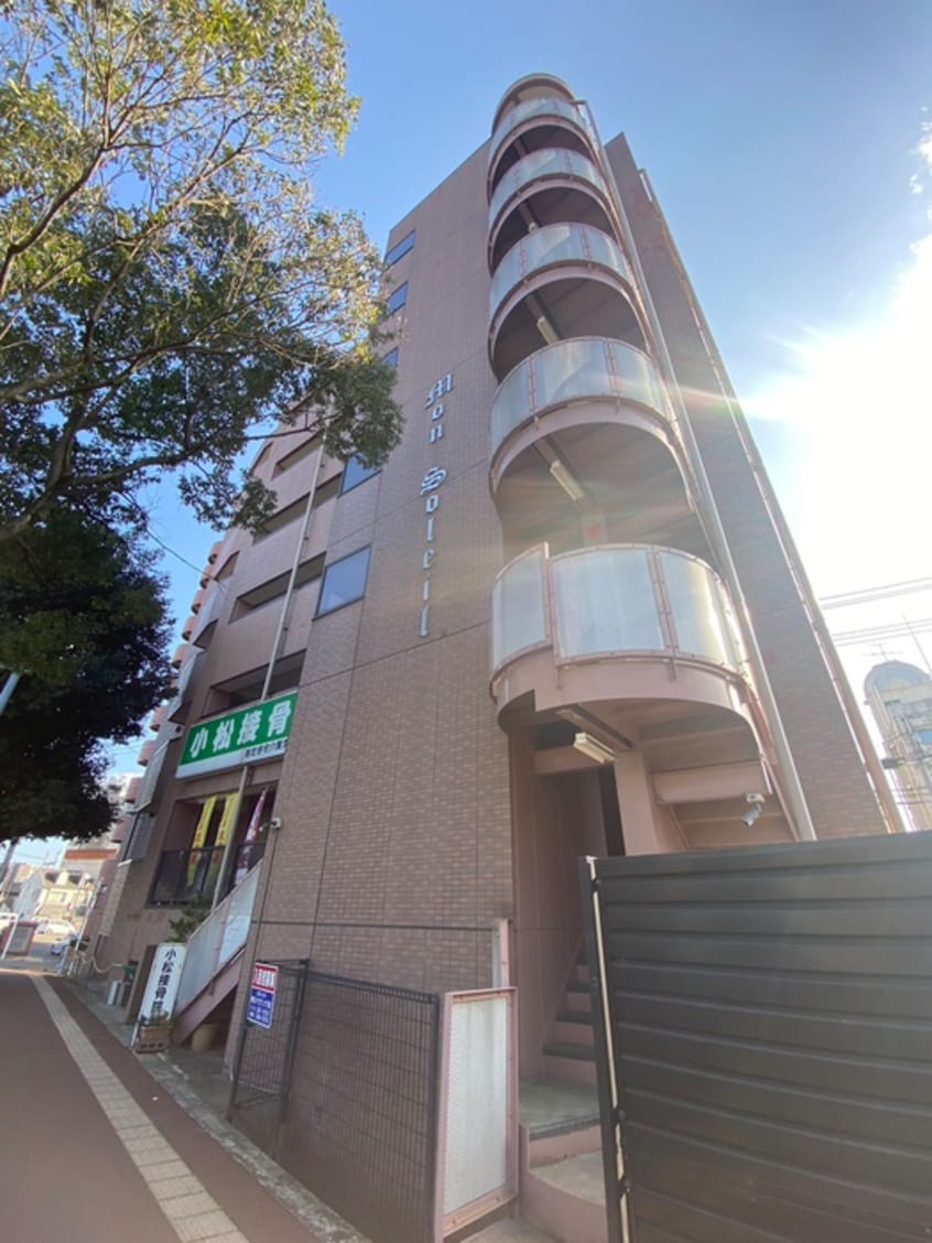 エントランス部分 モンソレイユ