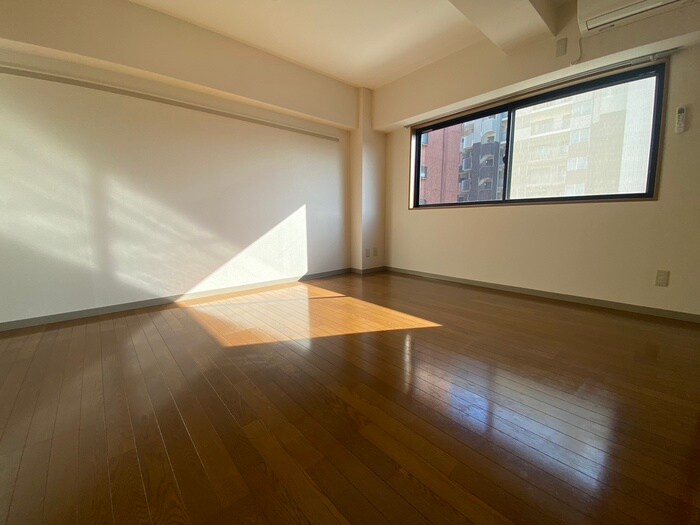 居室 モンソレイユ