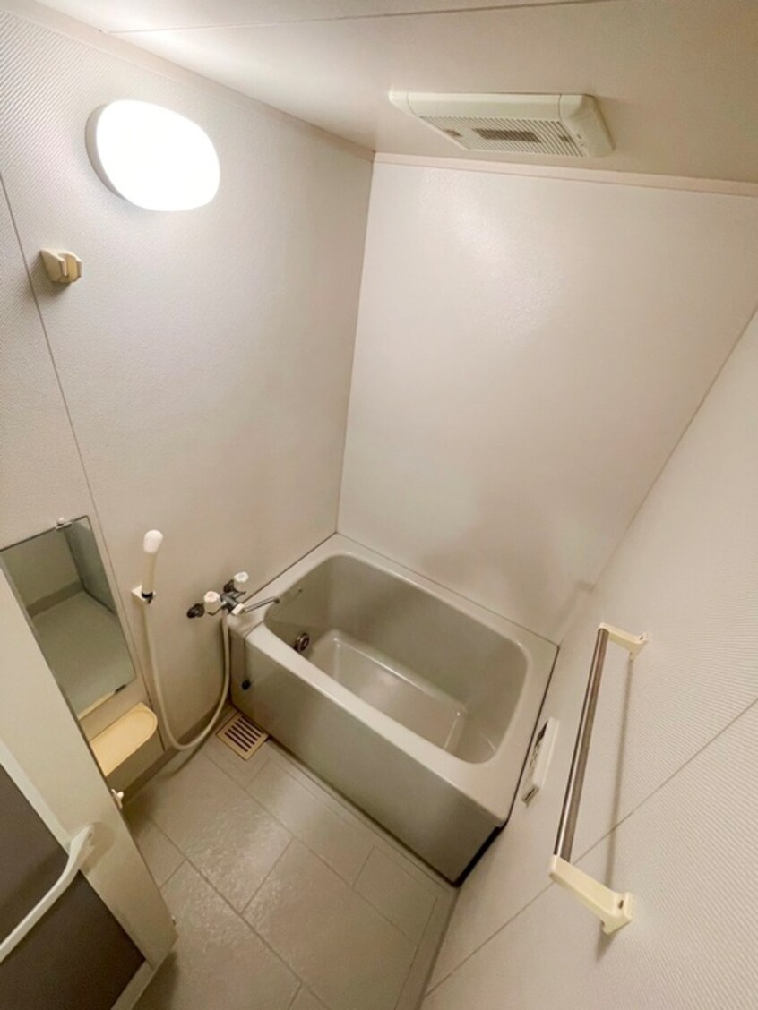 バス／シャワールーム等 モンソレイユ