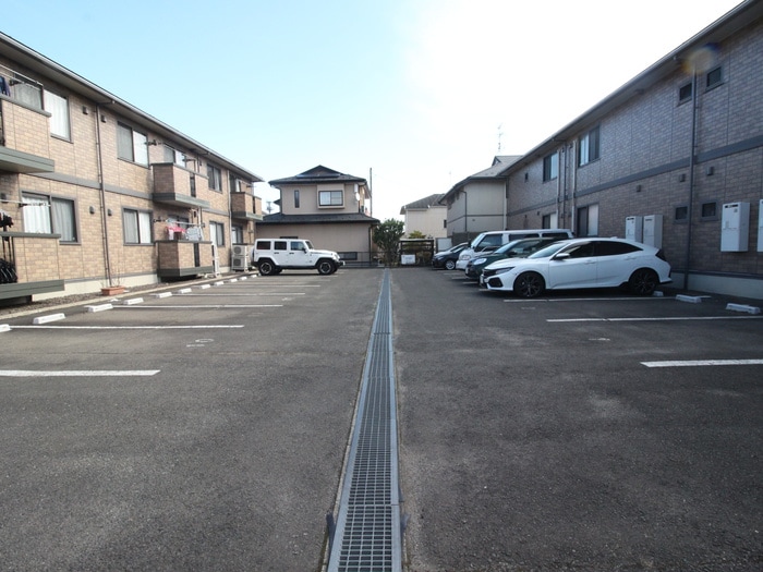 駐車場 シュプル－ス丹野A