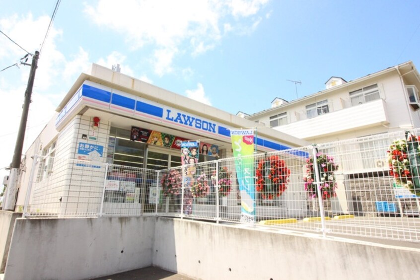 ローソン仙台歩坂町店(コンビニ)まで450m IZUMIパル