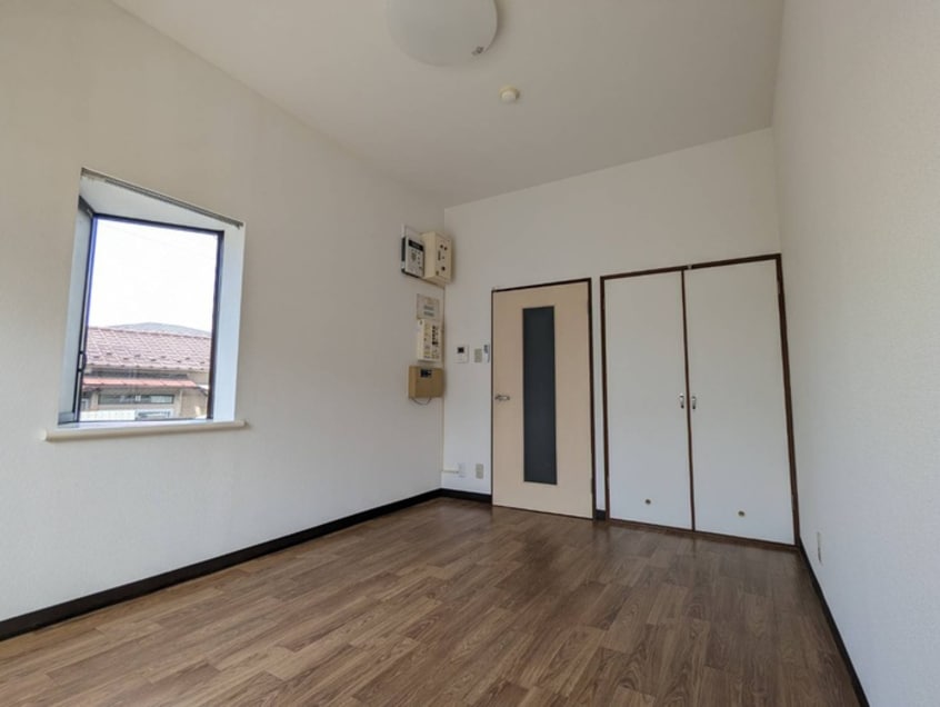 居室 クレージェ原町