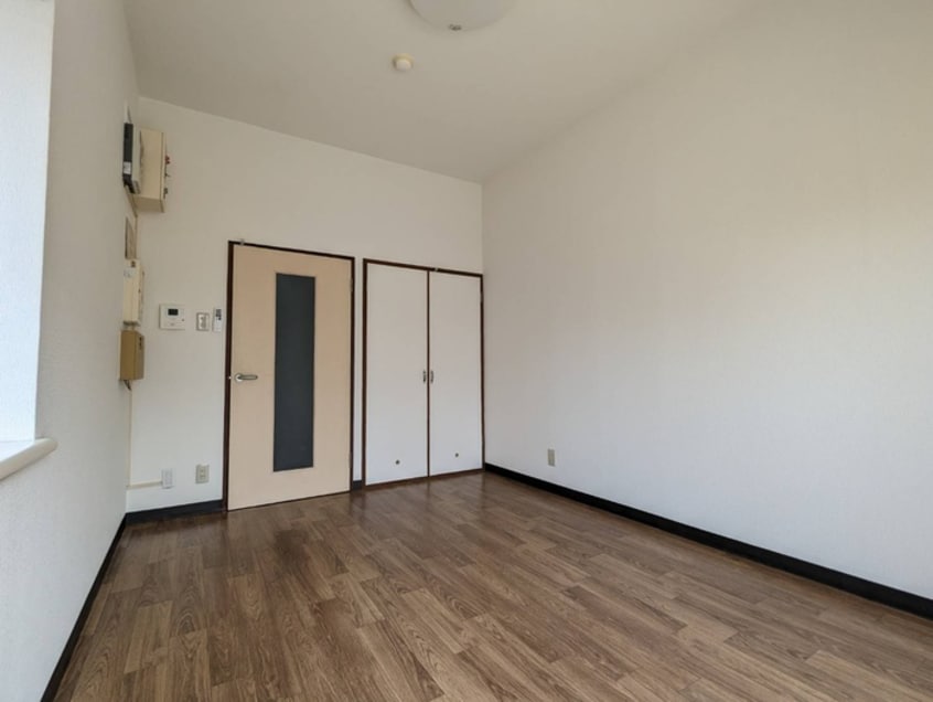 居室 クレージェ原町