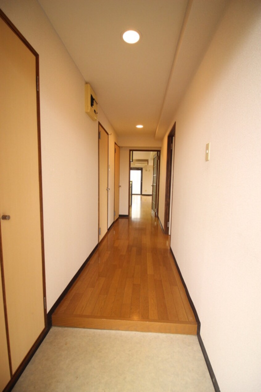 玄関 センチュリーヤマト