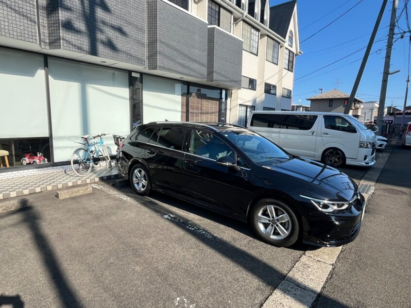 駐車場 ホワイトキャッスル中倉7番館