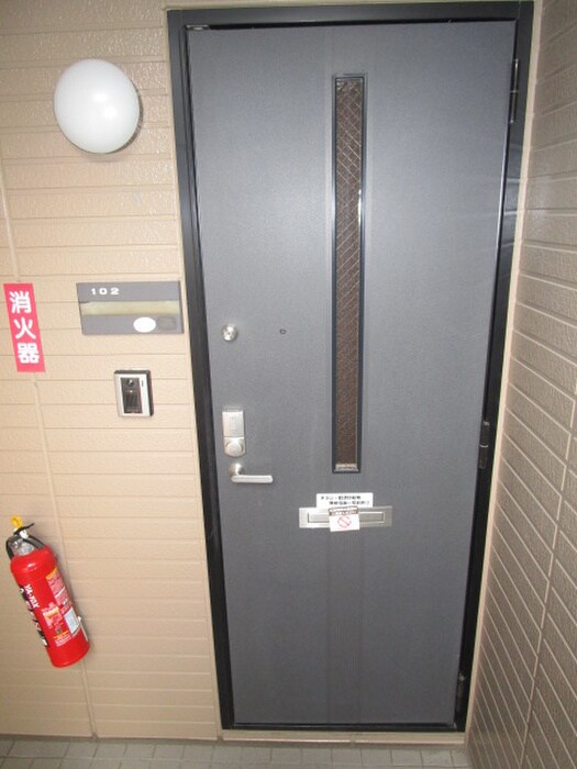 エントランス部分 クレセントガーデンⅢ