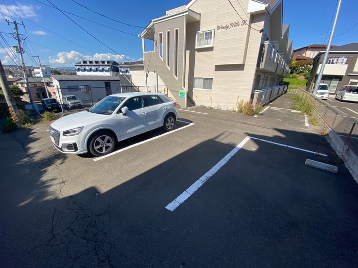 駐車場 ウィンディヒルズK