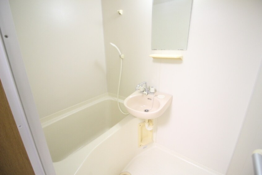 バス／シャワールーム等 アリスト