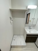 洗濯機置場 REGALEST泉中央