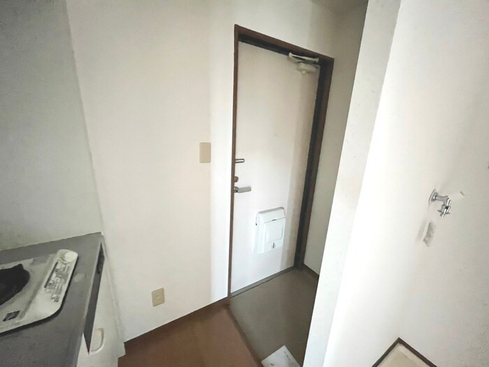 玄関 ハイツ秋田屋