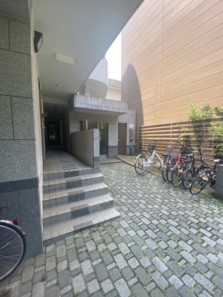 エントランス部分 ベルシティ萩野町