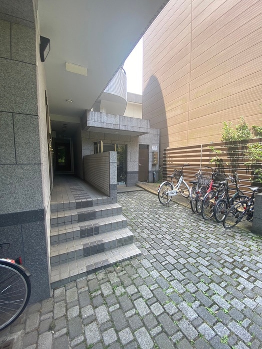 エントランス部分 ベルシティ萩野町