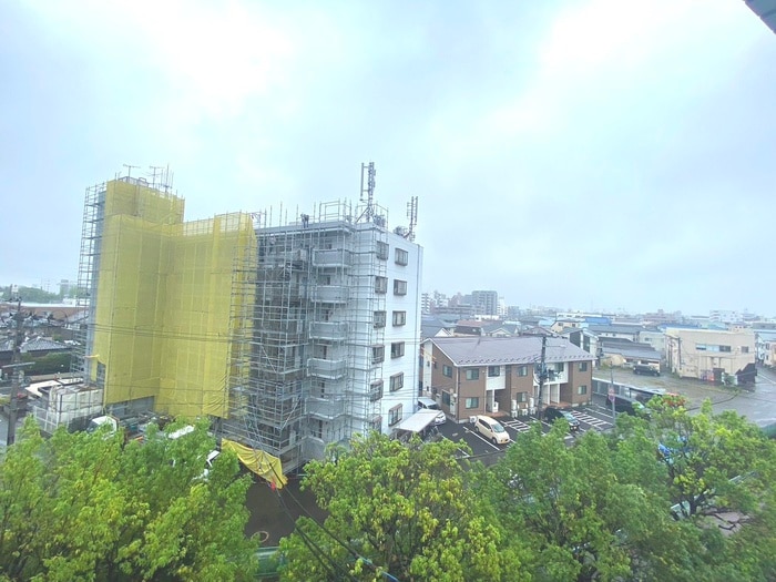 室内からの展望 ベルシティ萩野町