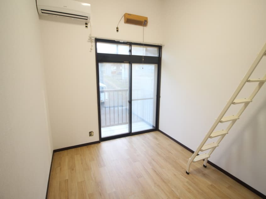 居室 Ｃｕｂｂｙ2番館