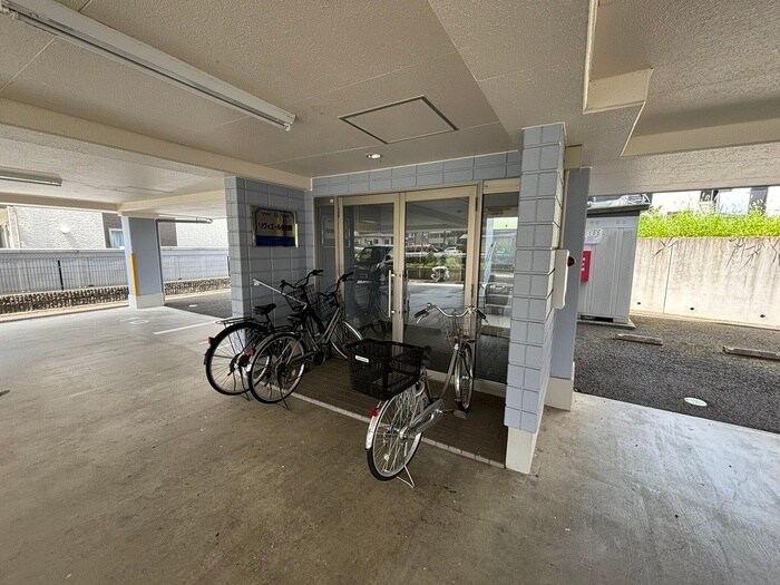 駐輪場 リヴィエール仙台西