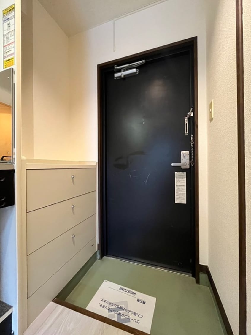 玄関 日昭箱塚ビル