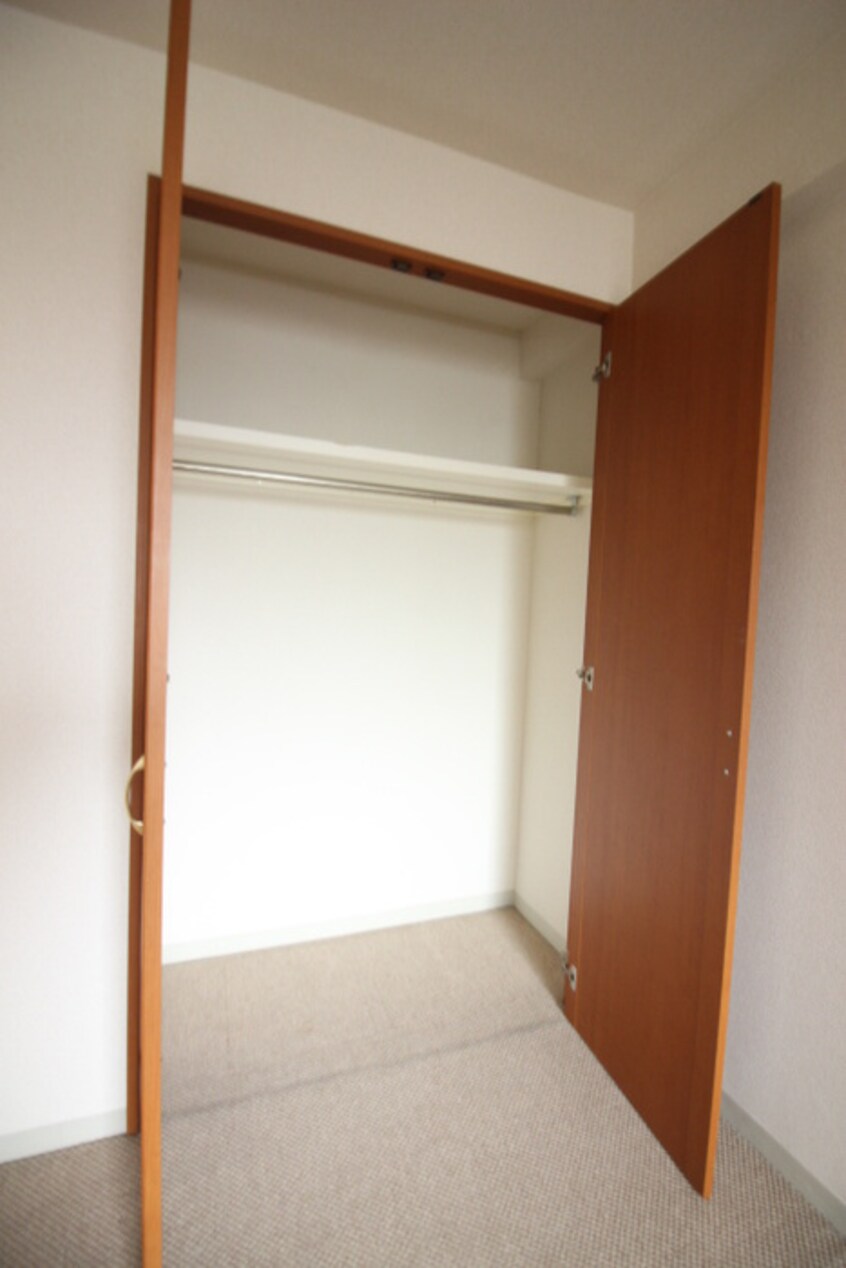 収納 ガ－デンスクエア泉