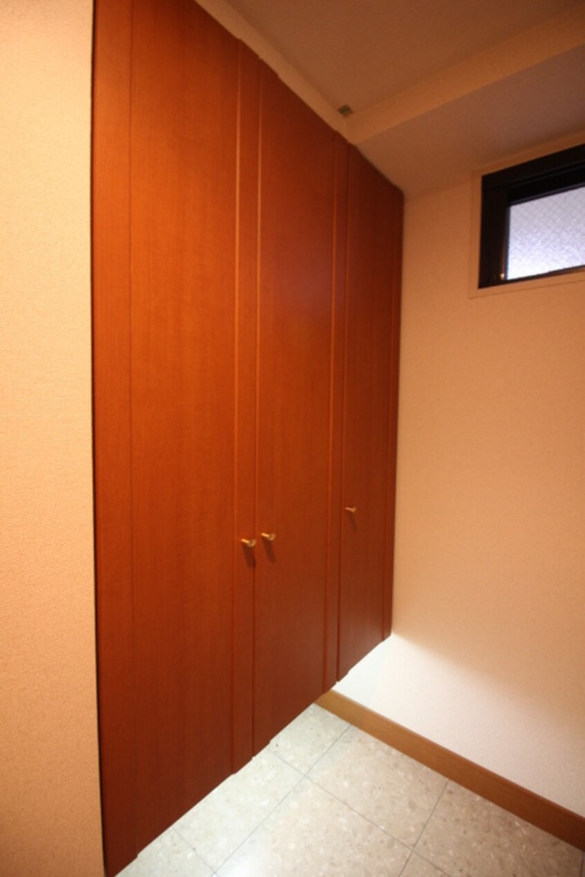 靴箱 ガ－デンスクエア泉