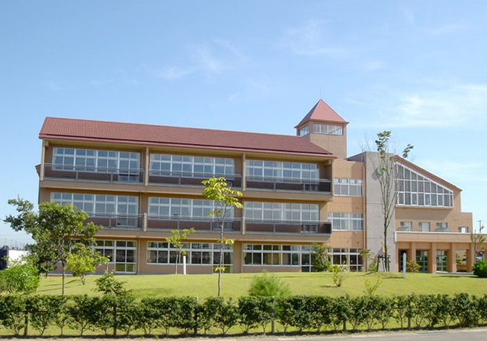 岩沼市立玉浦中学校(中学校/中等教育学校)まで700m ル・シエル