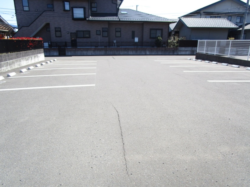 駐車場 サンコート