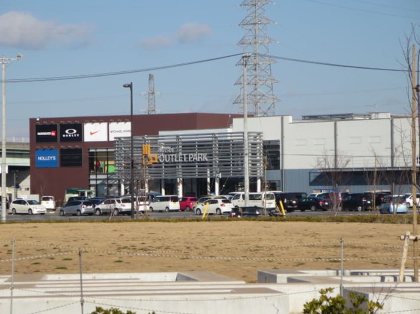 三井アウトレットパーク仙台港(ショッピングセンター/アウトレットモール)まで983m サンコート